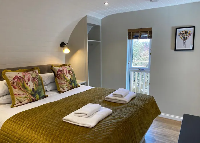 Beechnut Lodge With Hot Tub